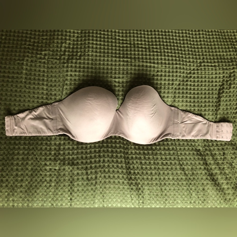 VS 32DDD strapless bra